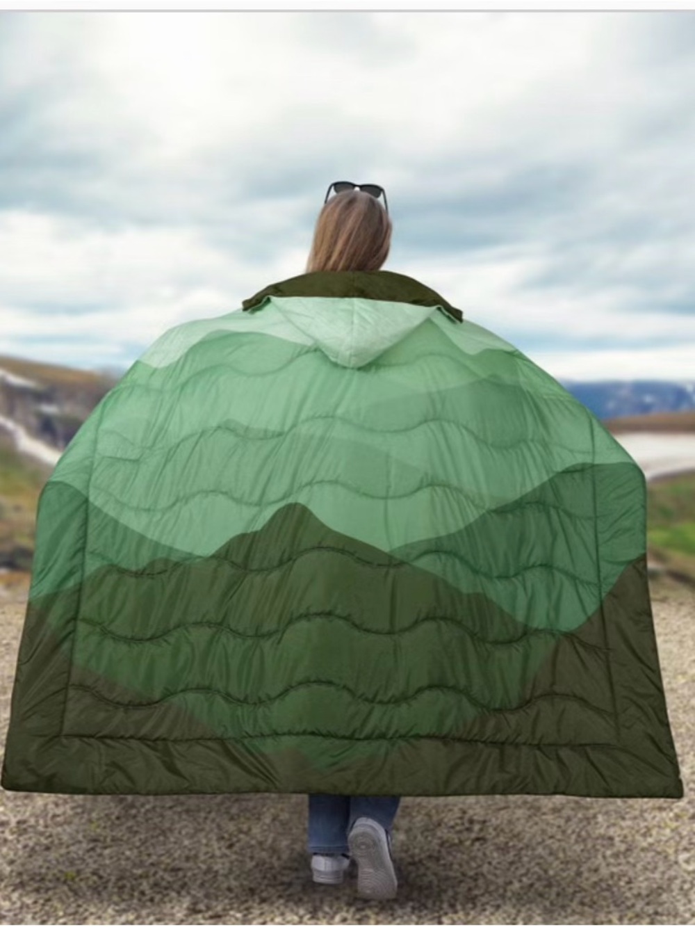 Gradient Green Hooded Puffer Cape Unisex-Sporting events, Camping, Concerts, etc